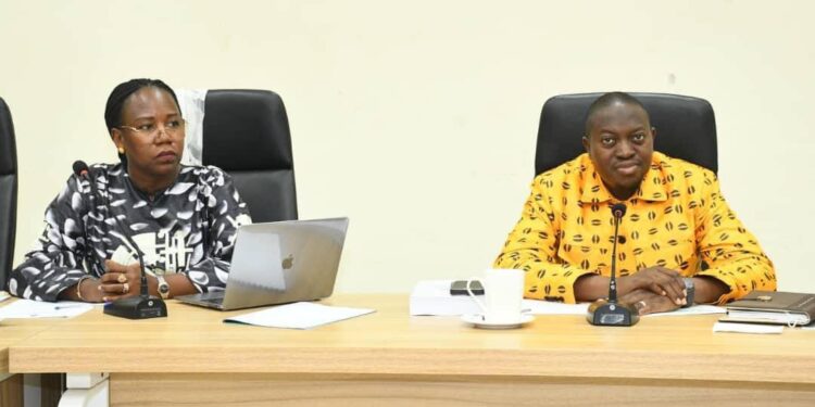 𝐏𝐋𝐅𝐈 𝟐𝟎𝟐𝟒: 𝐥𝐞 𝐛𝐮𝐝𝐠𝐞𝐭 𝐝𝐮 𝐌𝐢𝐧𝐢𝐬𝐭𝐞̀𝐫𝐞 𝐝𝐞 𝐥’𝐚𝐠𝐫𝐢𝐜𝐮𝐥𝐭𝐮𝐫𝐞 𝐞𝐭 𝐝𝐞 𝐥’𝐞́𝐥𝐞𝐯𝐚𝐠𝐞 𝐛𝐚𝐢𝐬𝐬𝐞 𝐝𝐞 𝟑𝟔%