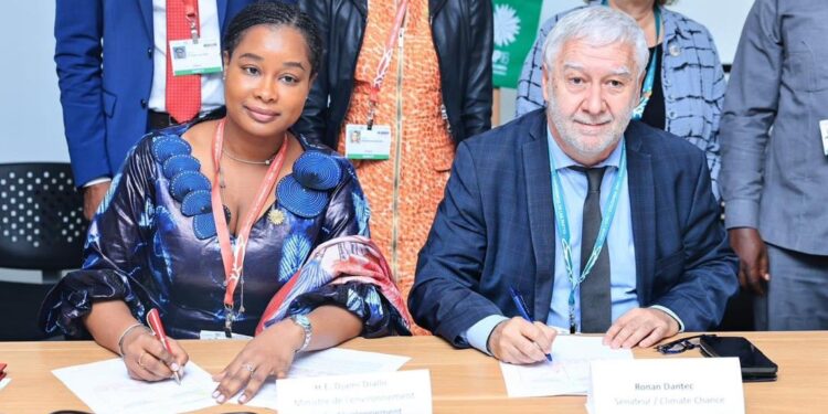 𝗖𝗢𝗣𝟭𝟲-𝗖𝗼𝗹𝗼𝗺𝗯𝗶𝗲 : 𝗟𝗲 𝗠𝗶𝗻𝗶𝘀𝘁𝗲̀𝗿𝗲 𝗱𝗲 𝗹’𝗘𝗻𝘃𝗶𝗿𝗼𝗻𝗻𝗲𝗺𝗲𝗻𝘁 𝗲𝘁 𝗱𝘂 𝗗𝗲́𝘃𝗲𝗹𝗼𝗽𝗽𝗲𝗺𝗲𝗻𝘁 𝗗𝘂𝗿𝗮𝗯𝗹𝗲 (𝗠𝗘𝗗𝗗) 𝗿𝗲𝗻𝗳𝗼𝗿𝗰𝗲 𝗹𝗲𝘀 𝗽𝗮𝗿𝘁𝗲𝗻𝗮𝗿𝗶𝗮𝘁𝘀 𝘀𝘁𝗿𝗮𝘁𝗲́𝗴𝗶𝗾𝘂𝗲𝘀 𝗽𝗼𝘂𝗿 𝗹𝗮 𝗰𝗼𝗻𝘀𝗲𝗿𝘃𝗮𝘁𝗶𝗼𝗻 𝗱𝗲 𝗹𝗮 𝗯𝗶𝗼𝗱𝗶𝘃𝗲𝗿𝘀𝗶𝘁𝗲́ 𝗲𝗻 𝗚𝘂𝗶𝗻𝗲́𝗲