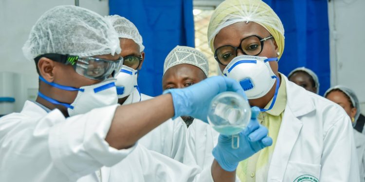 Modernisation agricole : Aminata Kaba renforce les capacités du Laboratoire national des sols