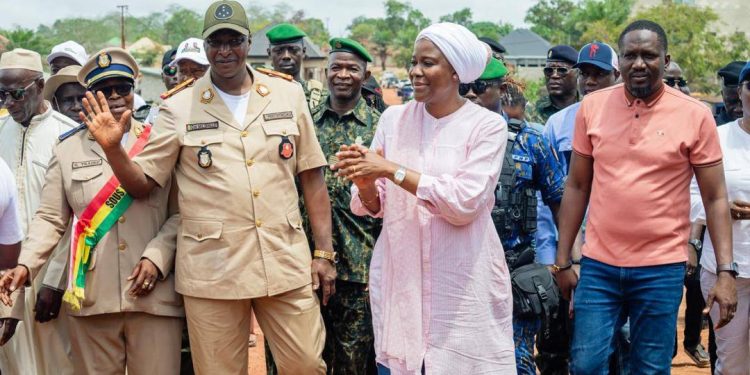 Forécariah : Aminata Kaba inaugure un pont stratégique pour le désenclavement des zones rurales